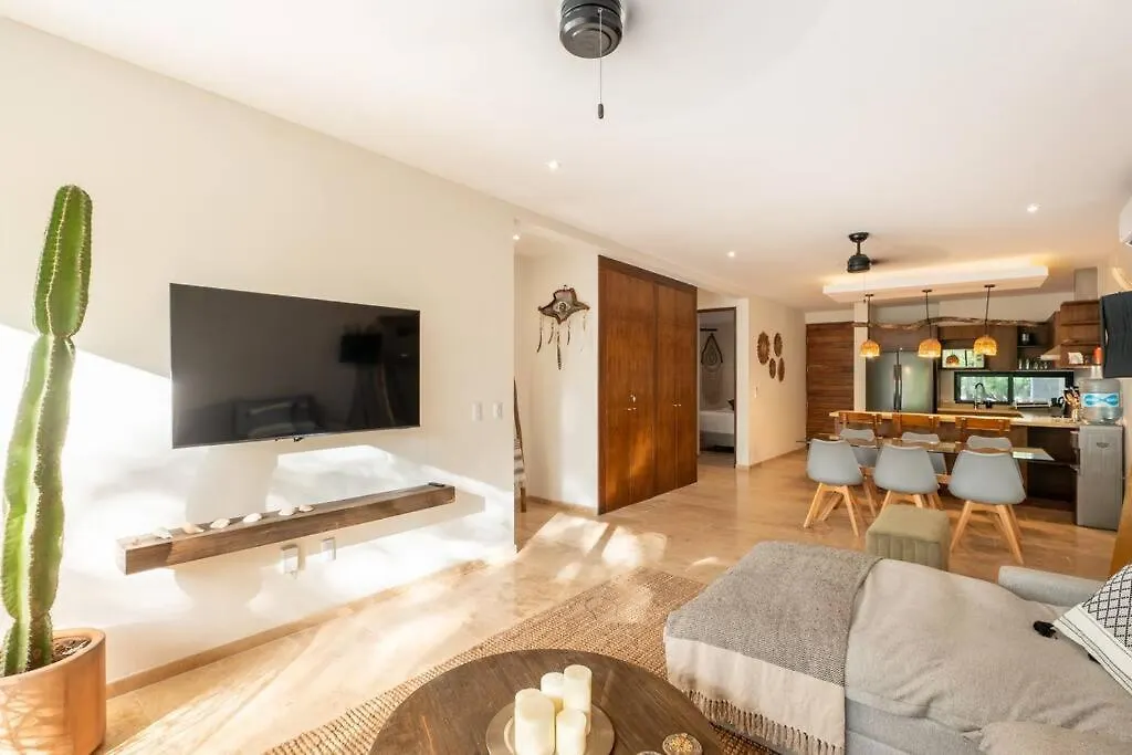 Brand New Pool Side 2Br Private Concierge Apartment Tulum 0*,